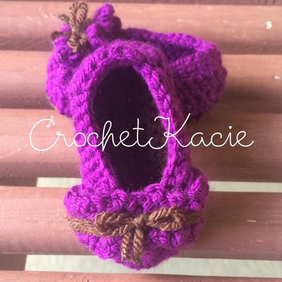 Baby Ballet Ruffle Flats Crochet Baby Shoes by CrochetKacie