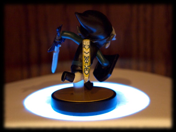 dark toon link amiibo