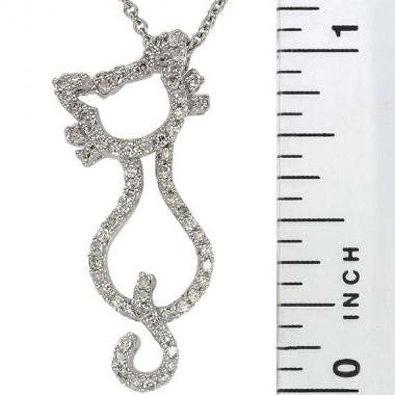 Cat Necklace In White Gold With A Delicate Necklace Design And