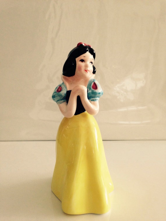 Vintage Snow White Disney Figurine 