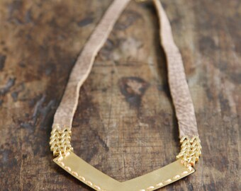Brown leather necklace Combined with gold element