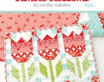 MINI Vintage Tulips quilt pattern from Thimble Blossoms