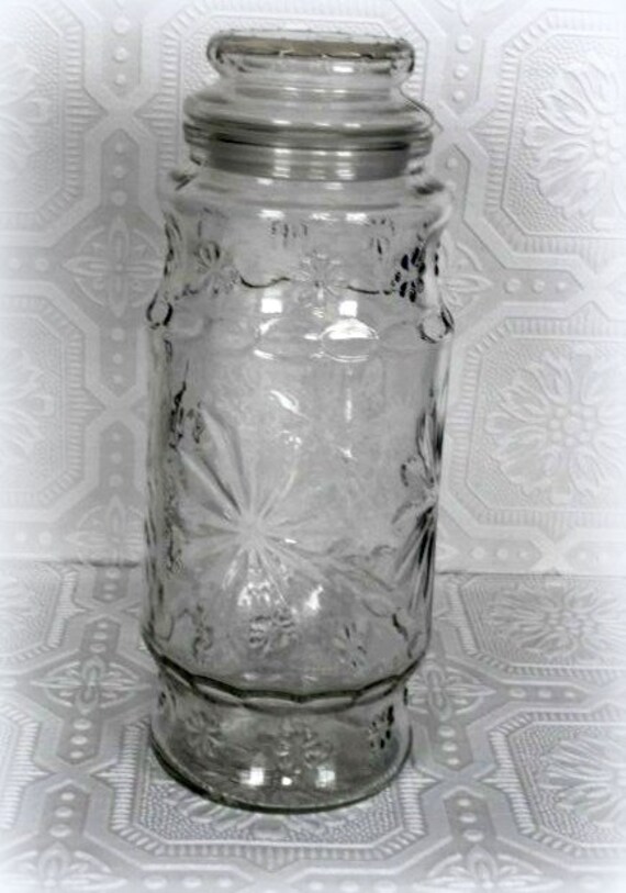 Vintage 1980 Planter's Peanut Glass Jar by Anchor Hocking