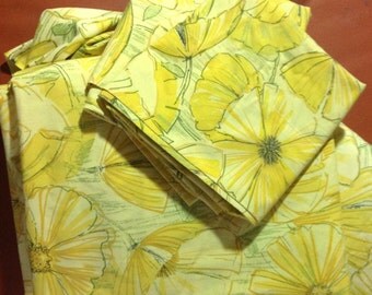 Vintage Pretty  yellow   Poppies full  double  4 pc sheet set