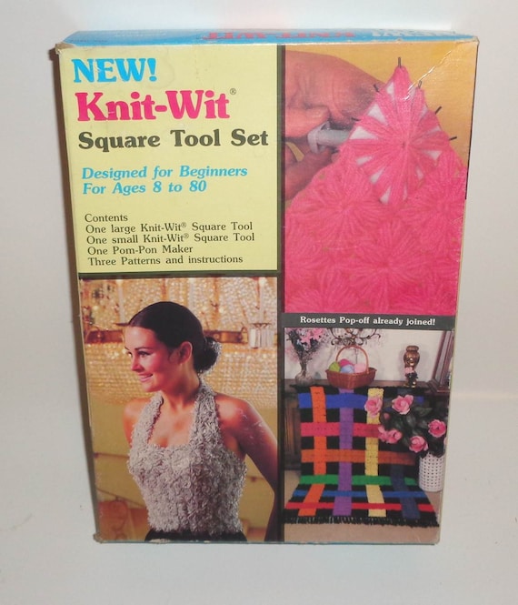 1978 Vintage Square KnitWit & Pom Pom Maker Starter Tool Set