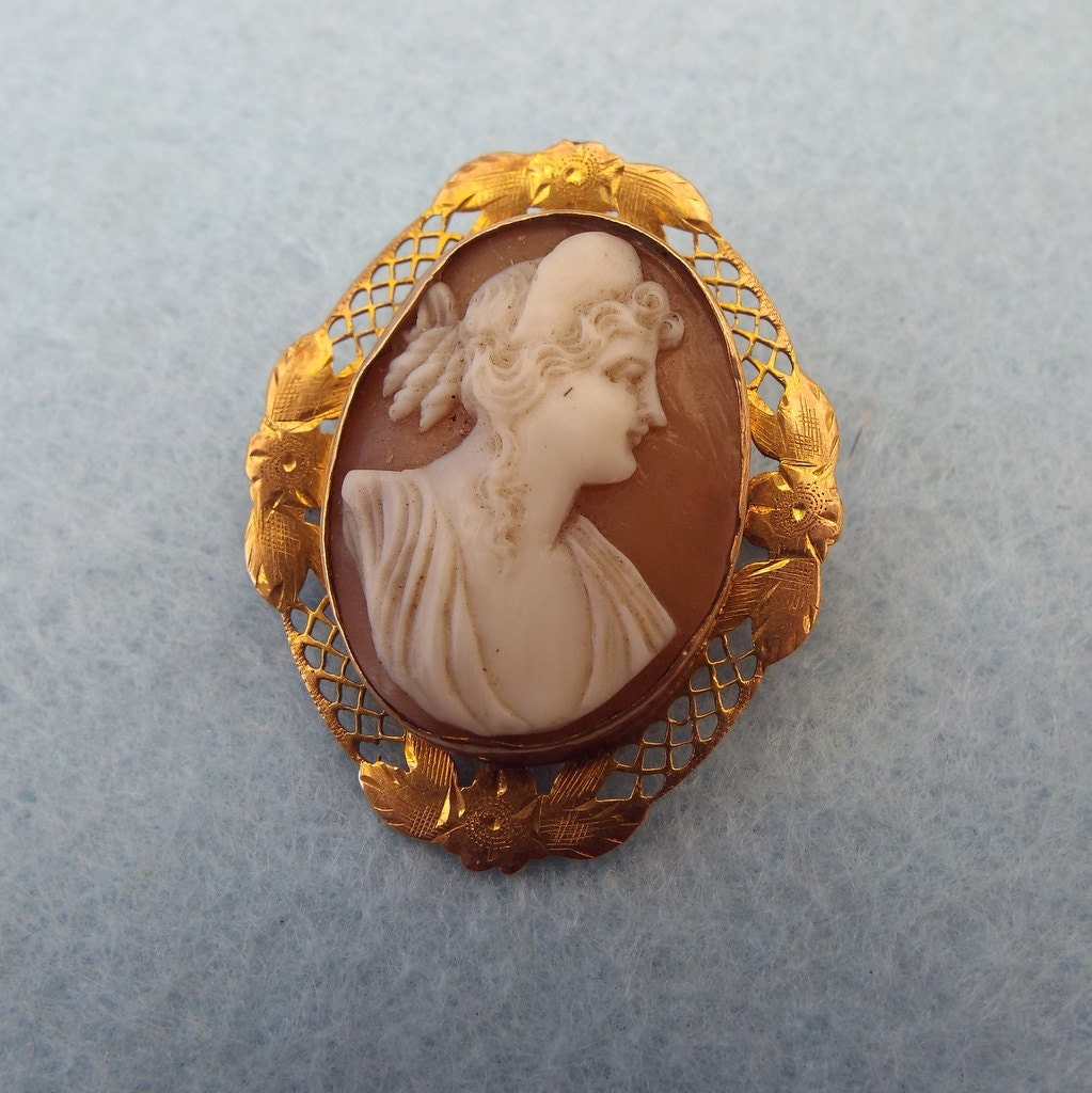 1920s Art Deco 10k Hand Carved Italian Cameo by AnAntiqueTreasure
