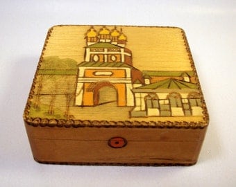 RUSSIAN WOOD BOX / Vintage Folk Art / Jewelry Trinket Treasure - Cathedral