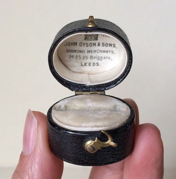 ... Ring Box Wedding Proposal Display Black Leather Vintage Antique Leeds