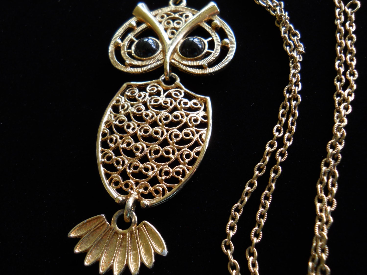 Sarah Coventry Owl Necklace Vintage Hoo hoo by JanesVintageJewels