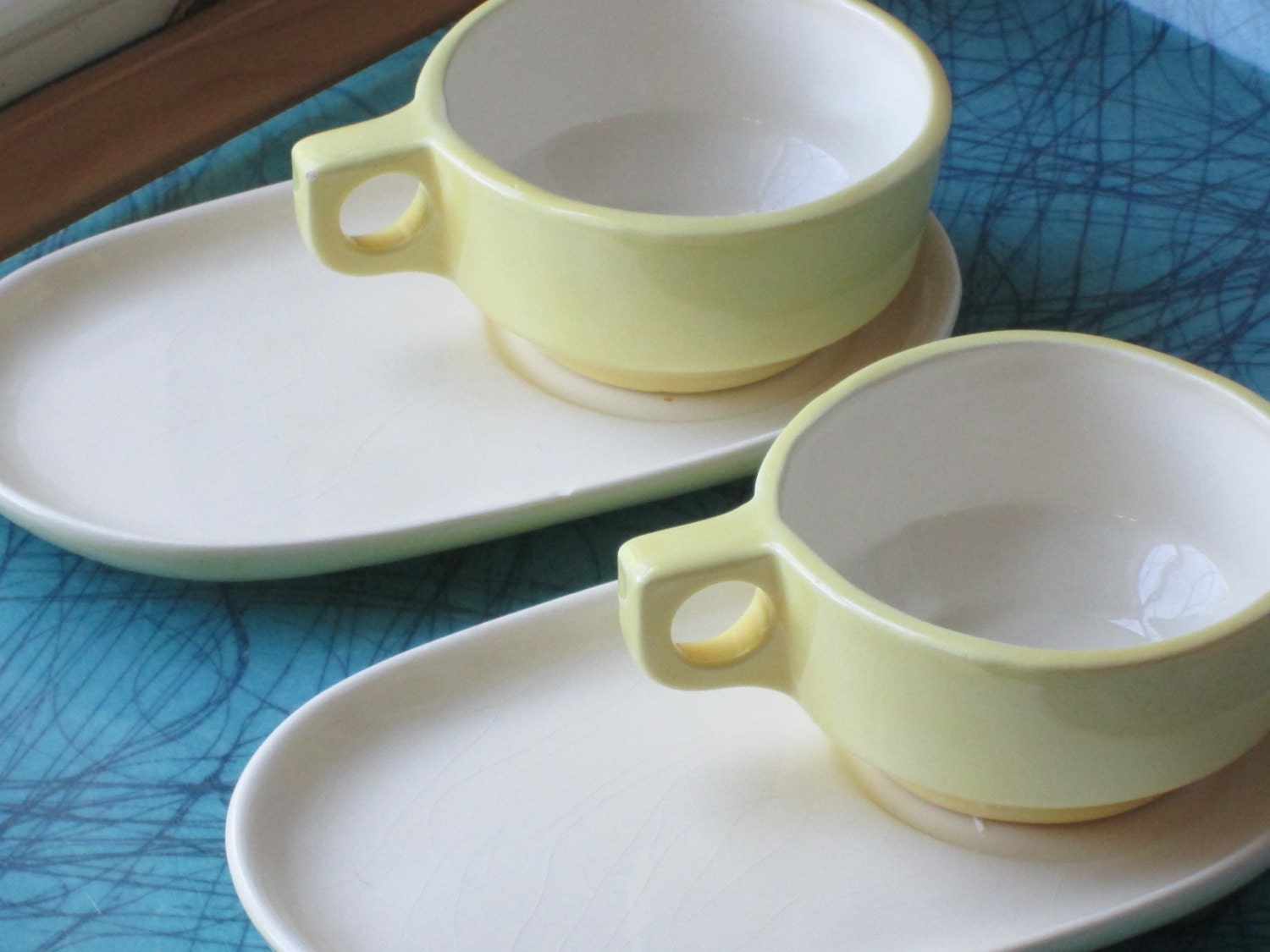 Vintage Snack Tray Set. Soup and Sandwich Plates and Cups.