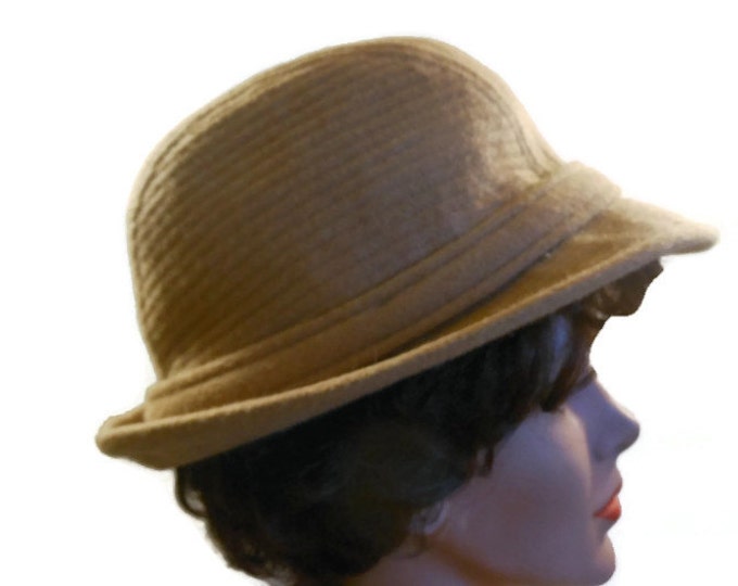 FREE SHIPPING 1960 Country Gentleman hat, Trav'ler, 100% camel hair, size 7 3/8, camel tan fedora traveling hat vintage