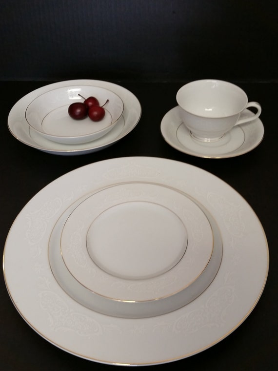 Vintage Style House Fine China Tapestry Pattern by DecadesEmporium