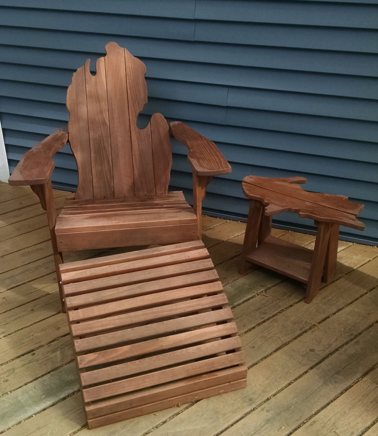 Michigan Adirondack Chair with Upper Peninsula Side Table and