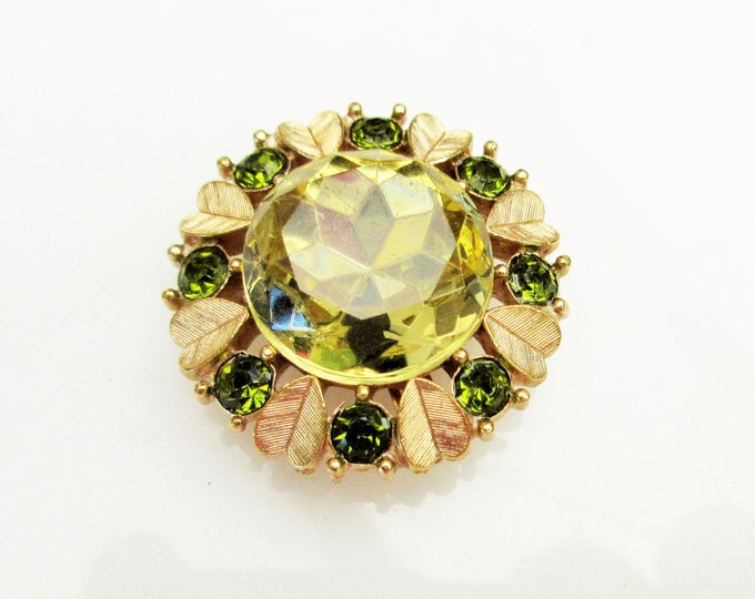 Green rhinestone Brooch Pendant - Signed Avon - Flower Glass - gold Floral leaf pin