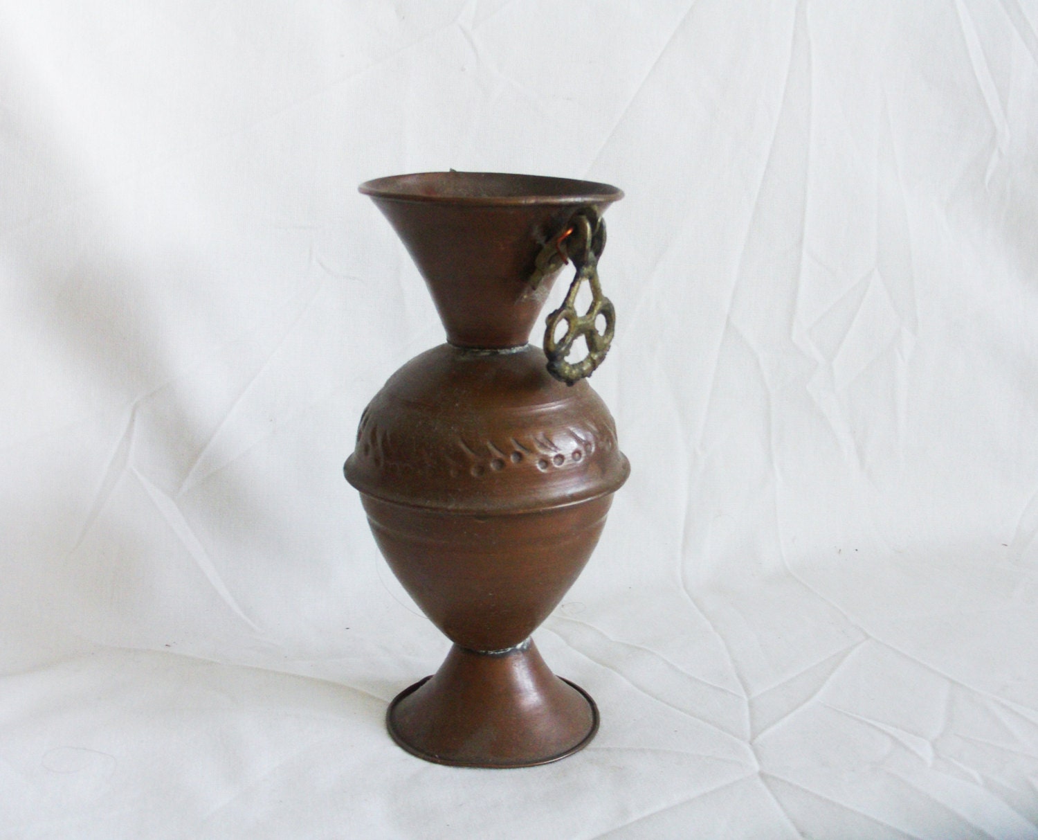 Earthy little urn vintage COPPER vase. Patina. by