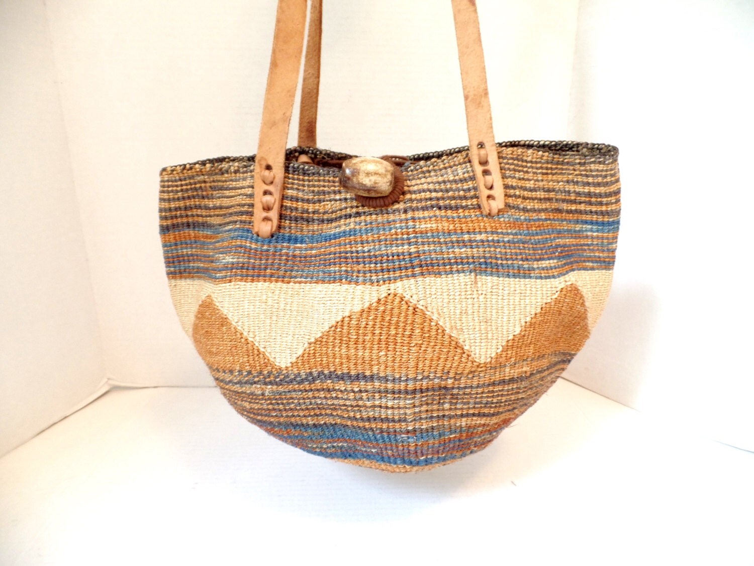 Vintage 80s Aztec Straw Bag Woven Straw Summer by RubyDustVintage