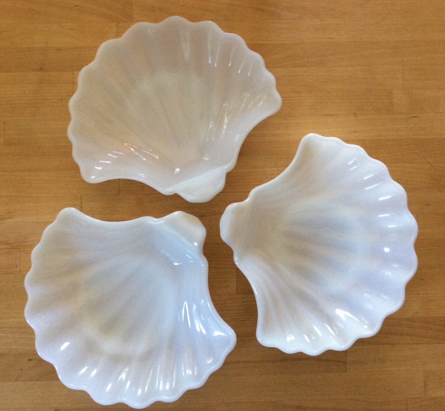 Set of 3 Vintage Shell soap dishes