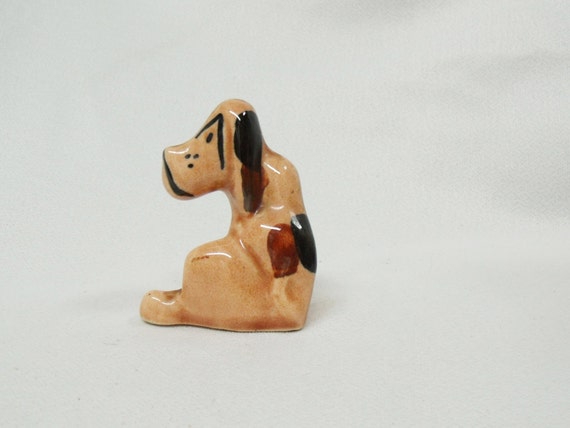 Grindley ware vintage Hound Dog Figurine by YvonnesVintageNMore