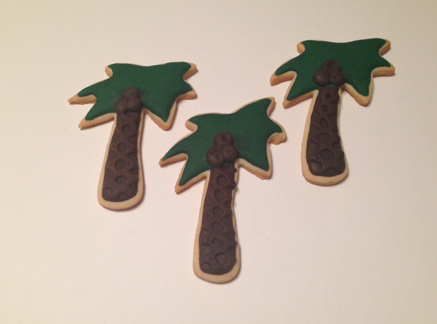 Palm Tree Sugar Cookies by KaysCakesAndDesserts on Etsy