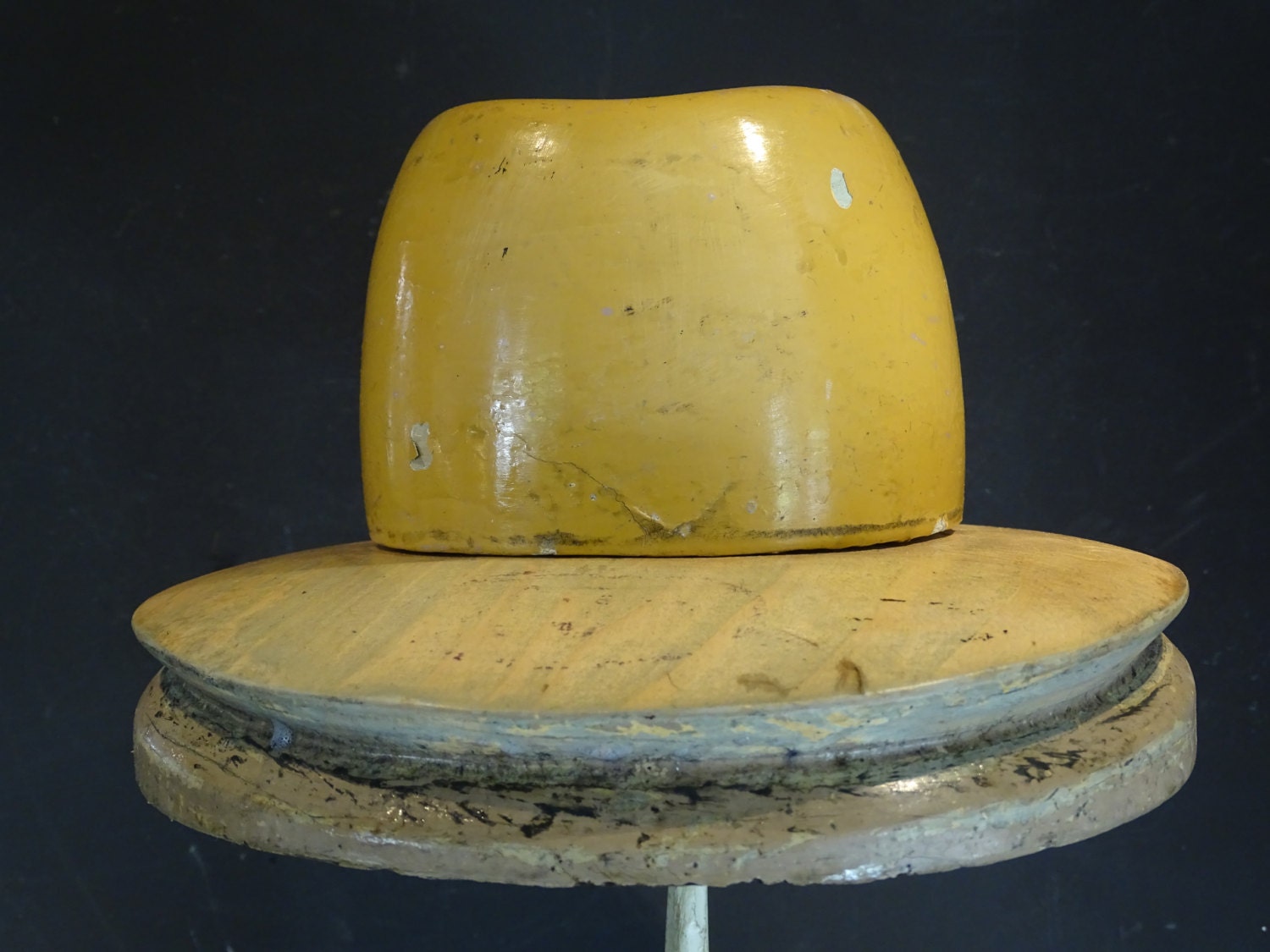 Vintage wooden hat block millinery forme à chapeau