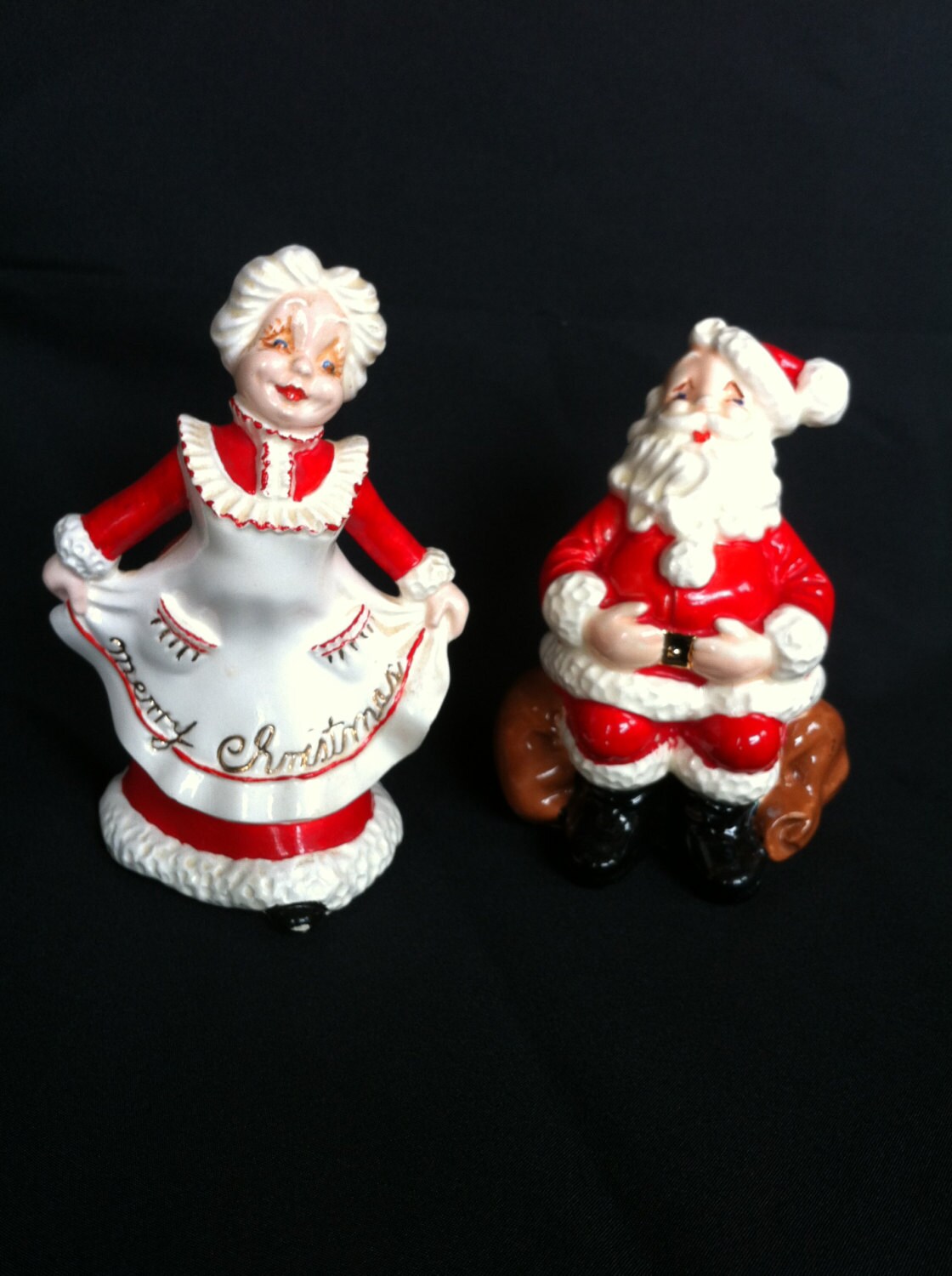 ceramic santa and mrs claus figurines by atlantic mold ceramic santa and mrs claus figurines by atlantic mold