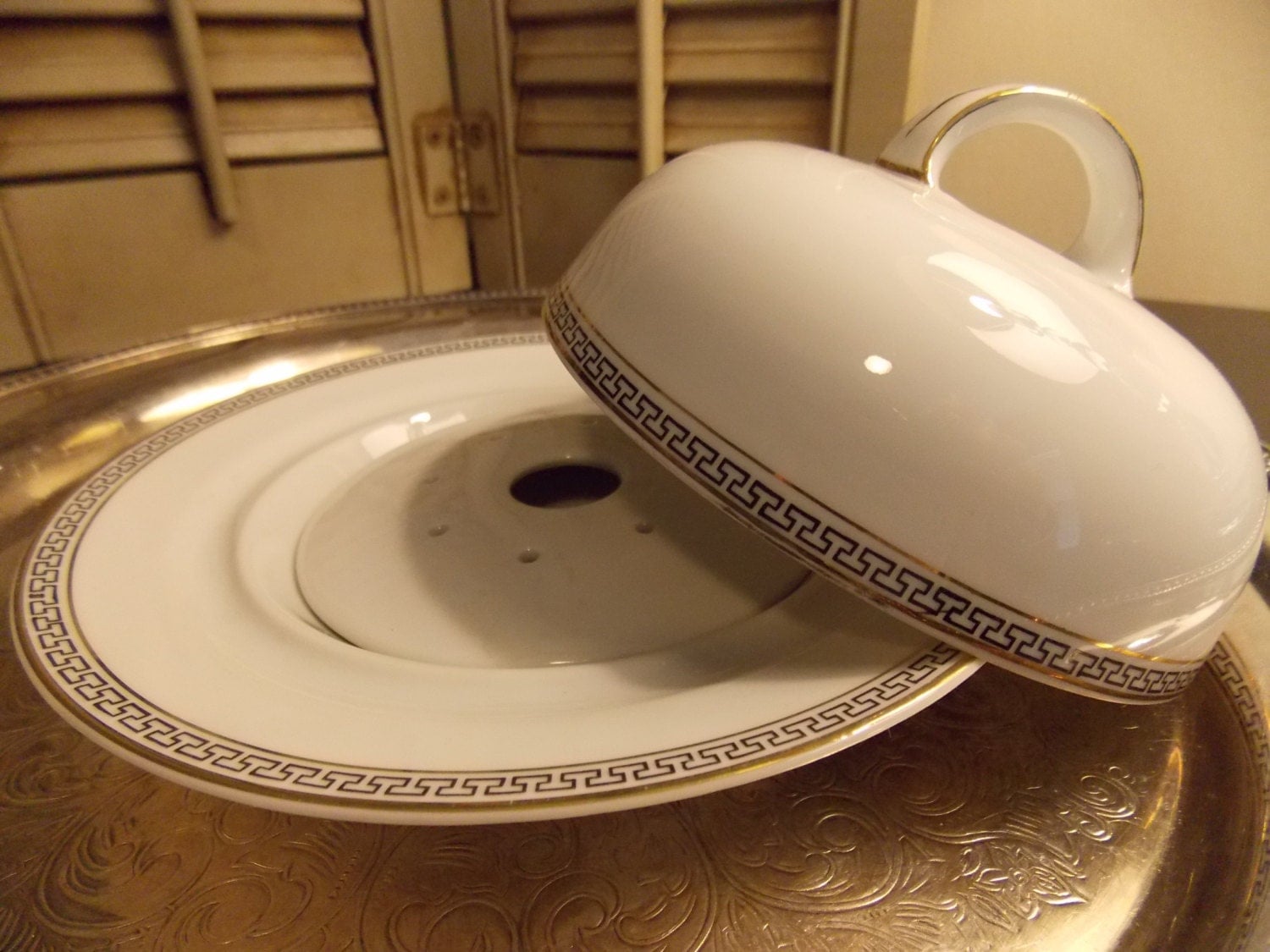 Vintage BUTTER DISH, H & Co. Selb Bavaria China ROUND Covered Butter