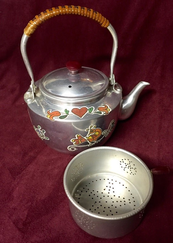 Vintage Teapot / Tea Infuser