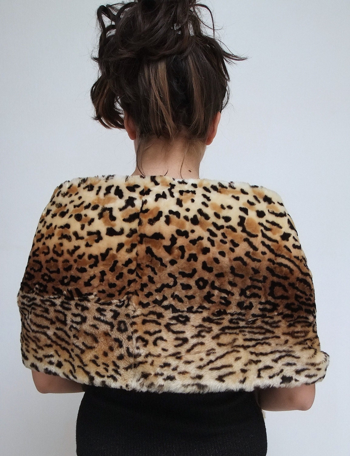 fur shoulder shawl
