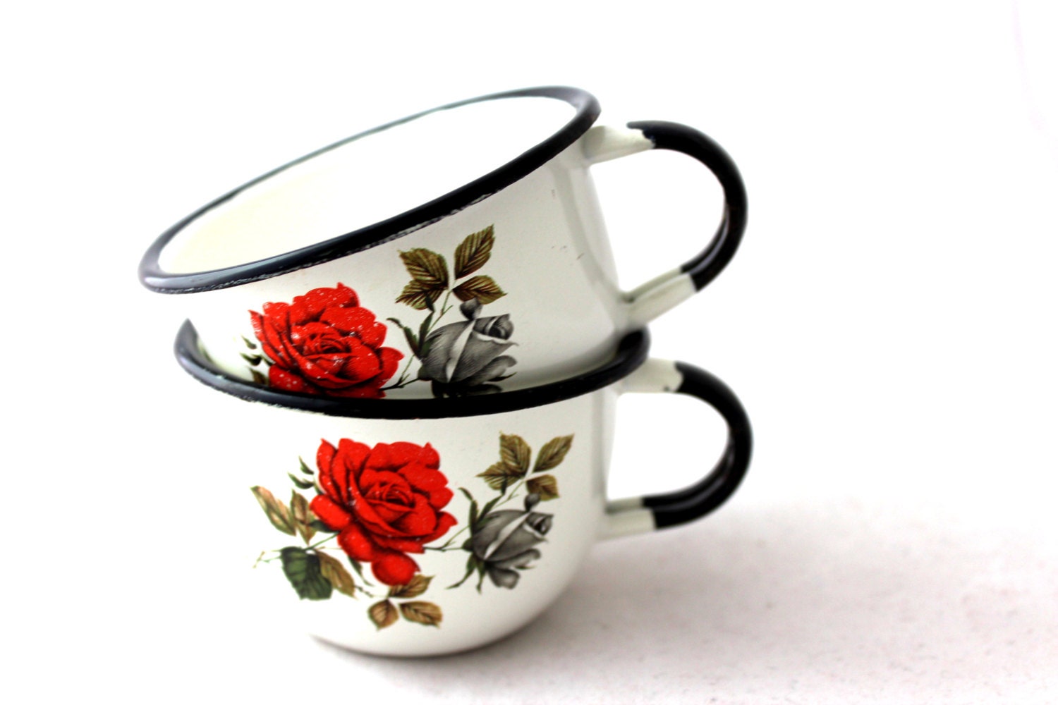 Download Set of 2 Vintage Enamel Mugs with Roses and Black Rim ...