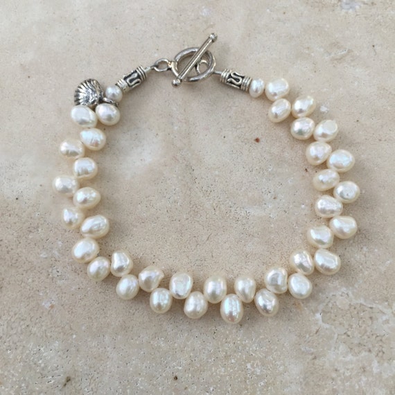 Pearl Bracelet, Wedding jewelry, Dancing White Pearl Bracelet, woman's ...