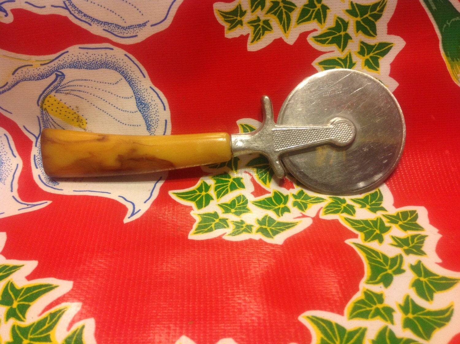 Vintage stainless steel pizza cutter Haute Juice