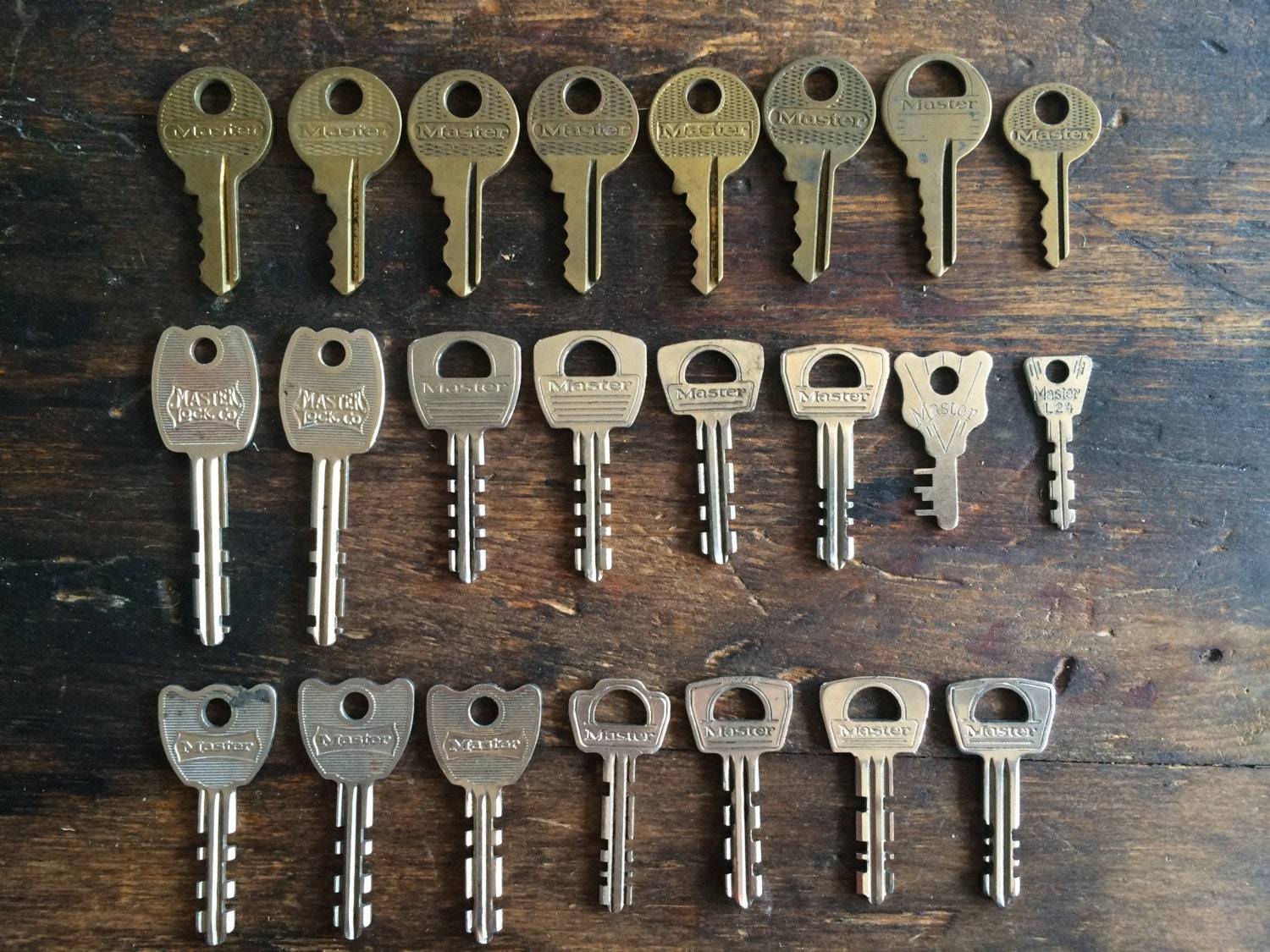 Lot Of 23 Vintage Master Lock Keys   Il Fullxfull.777069293 Gire 