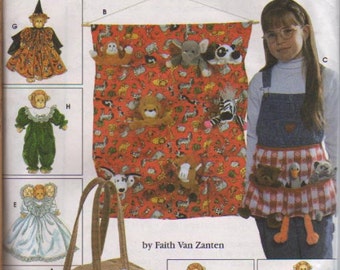Simplicity Pattern 7695 Wallhanging, Apron, Bag, and Clothes for Bean Bag Animals