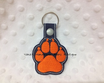 Wildcats/Tigers/ Cougars/Jaguaurs/Lions Paw Print- In The Hoop - Snap/Rivet Key Fob - DIGITAL EMBROIDERY DESIGN