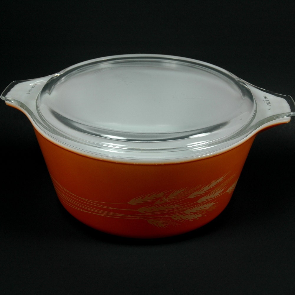 Vintage Pyrex Casserole Dish by VintageItemExchange on Etsy