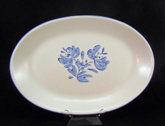 Pfaltzgraff Yorktowne 15 3/4 Platter Mint by RichardsRarityRealm