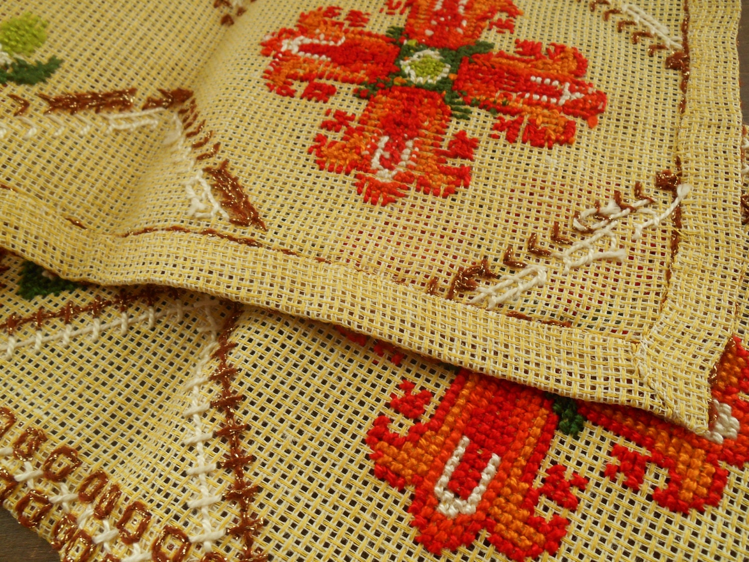 Vintage Swedish table runner Floral runner by TextilesVintage