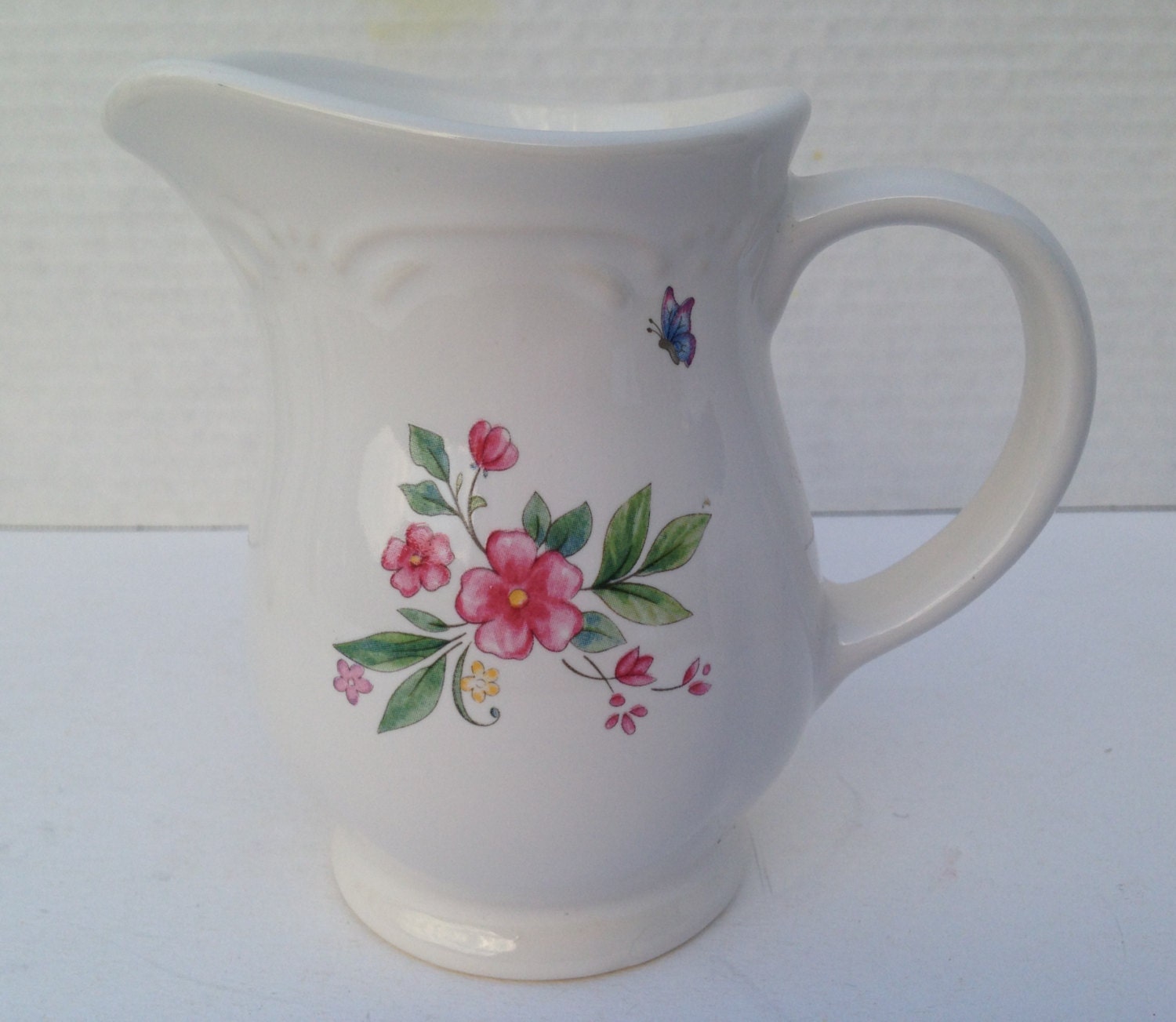 Vintage Pfaltzgraffs French Country Style Meadow Lane Fine White Stoneware Creamer Haute Juice