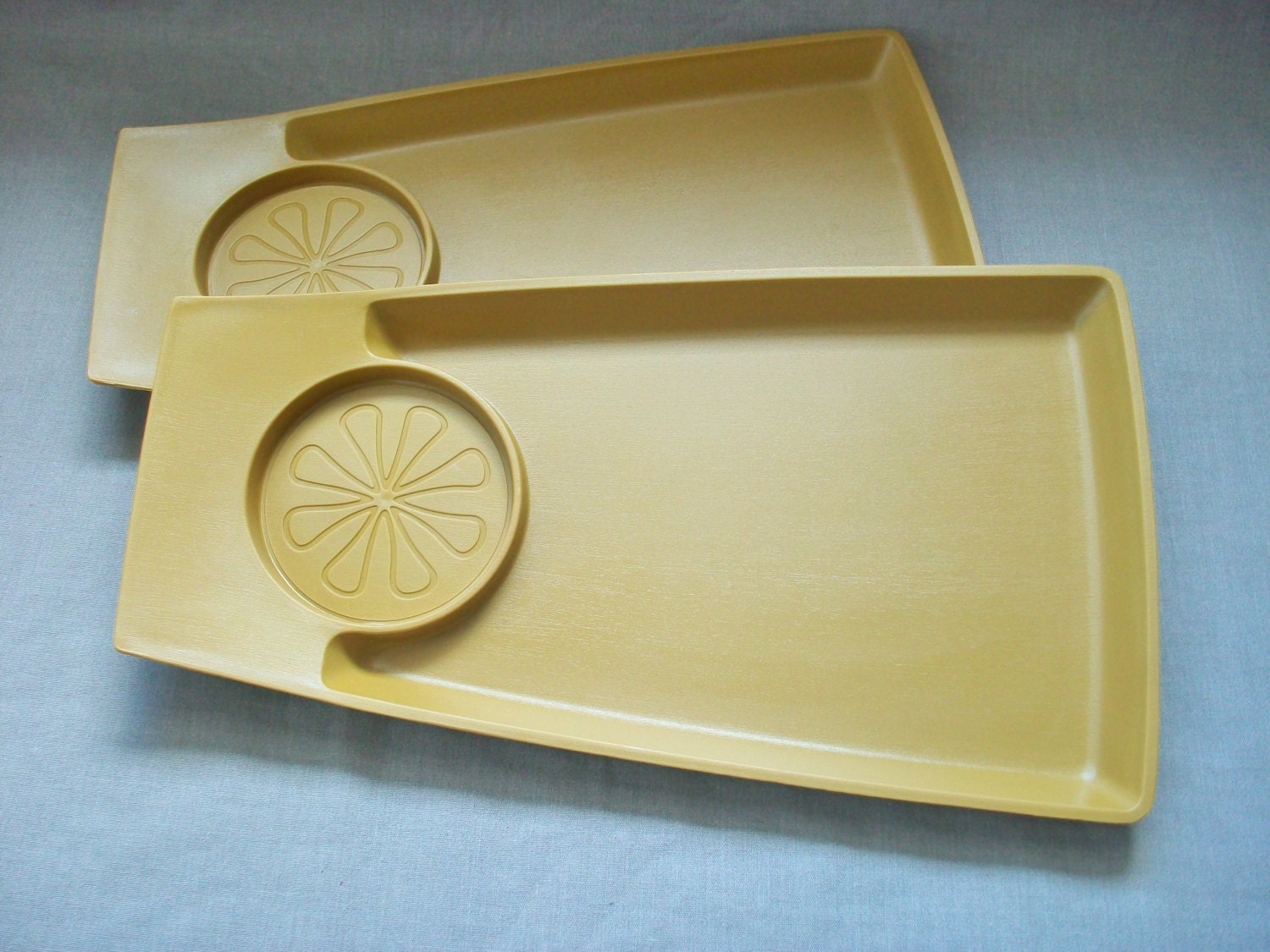 Yellow Snack Drink Trays, Vintage Mustard Yellow Plastic Personal Snack