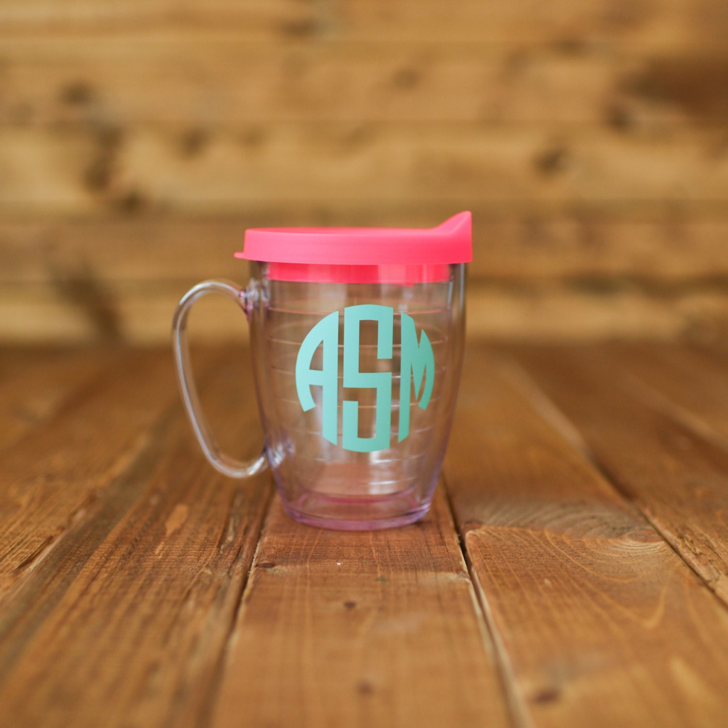 Tervis coffee mug with lid. Personalize with name or monogram.