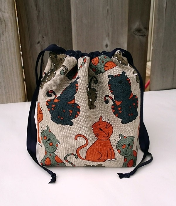 Knitting Project Bag in Kitty Cat Print Linen two at a time