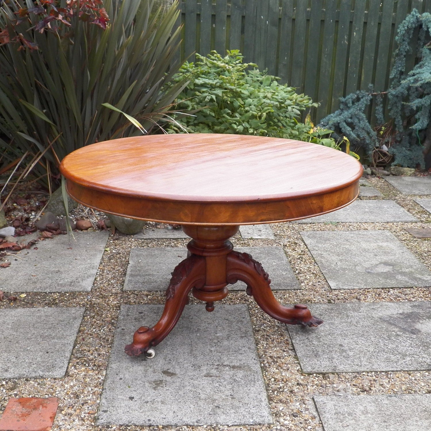 Victorian Breakfast Table Haute Juice