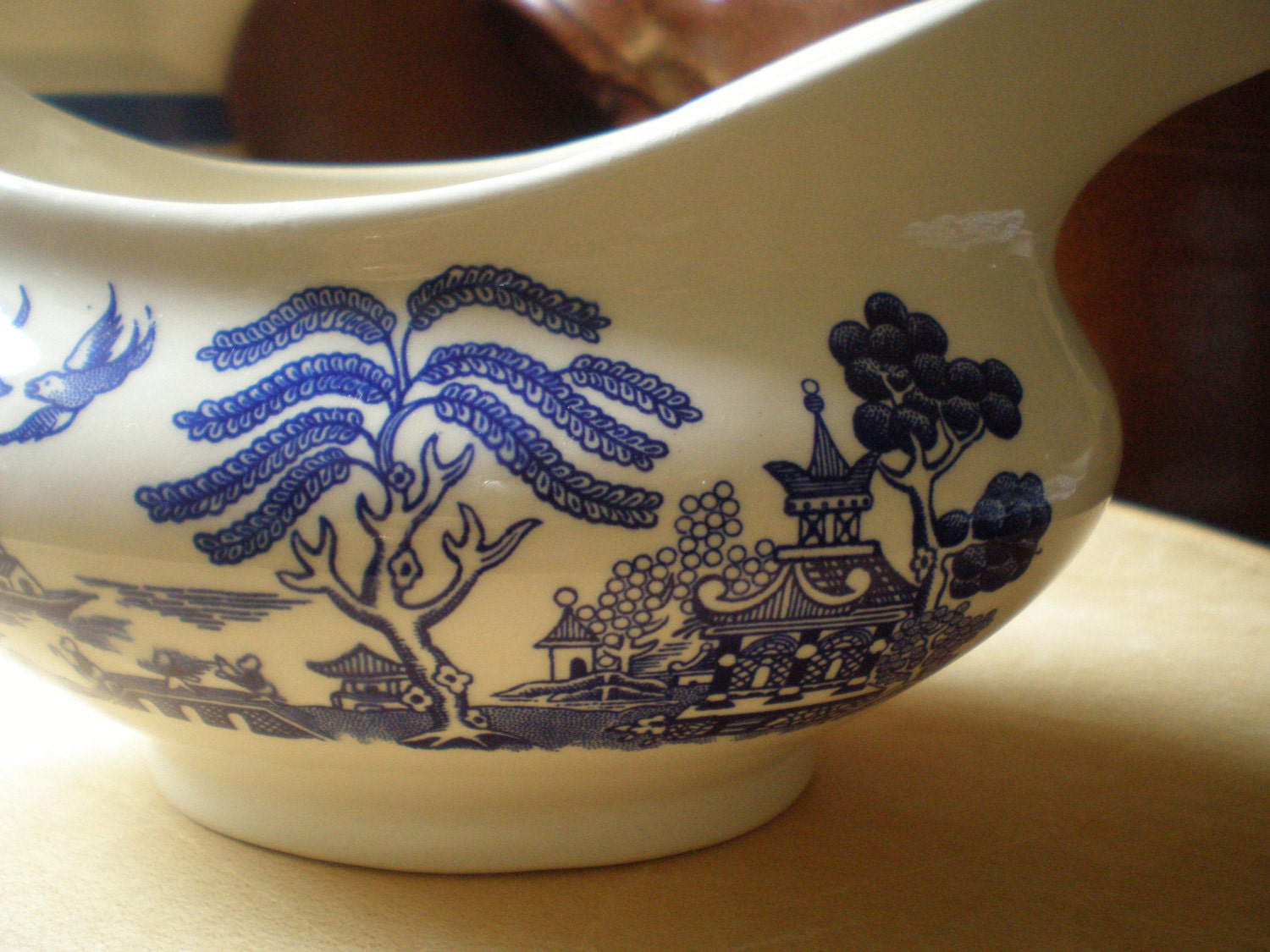 Vintage “Old Willow” English Ironstone Tableware Gravy Boat Sauce Boat