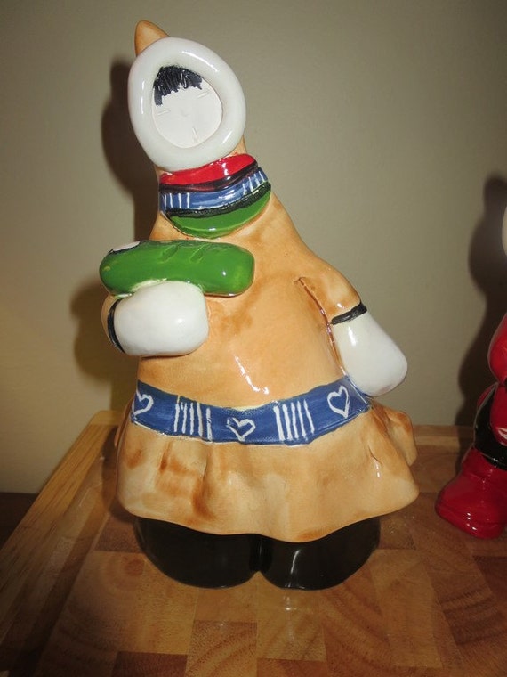 Inuit Eskimo pottery Figurines Canada Clay by Dubeceramique
