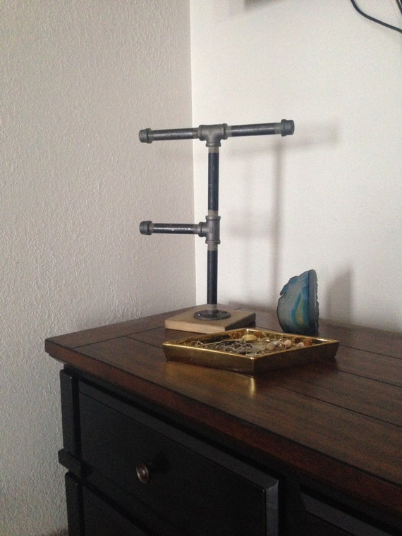 Industrial pipe jewelry stand Jewelry display Pipe by fredandmarie