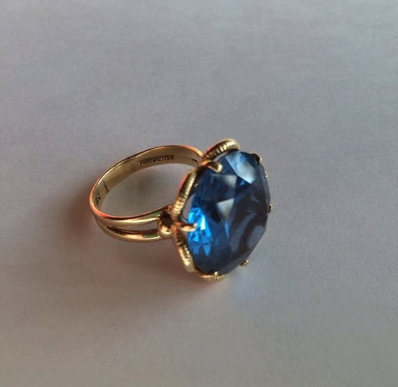 Stunning Kimberly Vintage Ring 14k Gold Synthetic