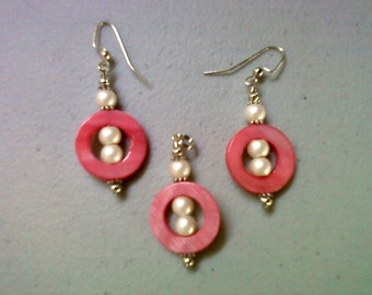 Pearl and Pink Shell Pendant and Earrings (0283)