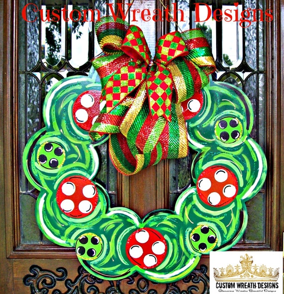 Large Wood Christmas Wreath Door Hanger by lilmaddydesigns on Etsy