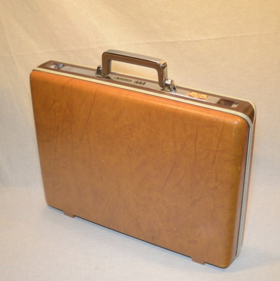 Vintage 1970s Samsonite Omega Brown Faux Leather Hardshell