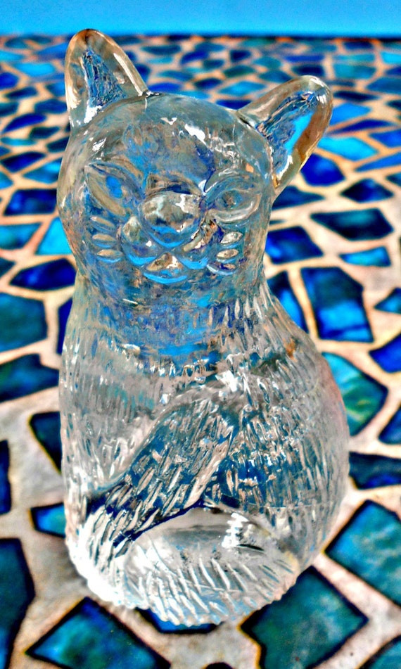 Clear Glass Kitty Cat Art Glass Figurine Paperweight Figure